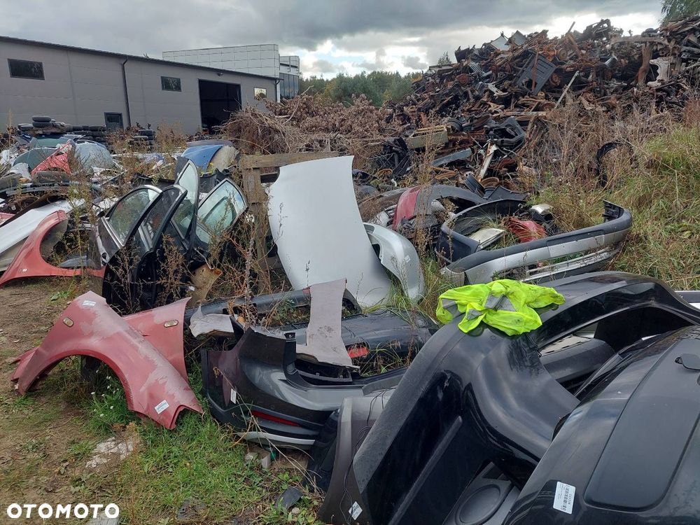 ZDERZAK TYŁ TYLNY VOLKSWAGEN PASSAT B6 L041 KOMBI - 5