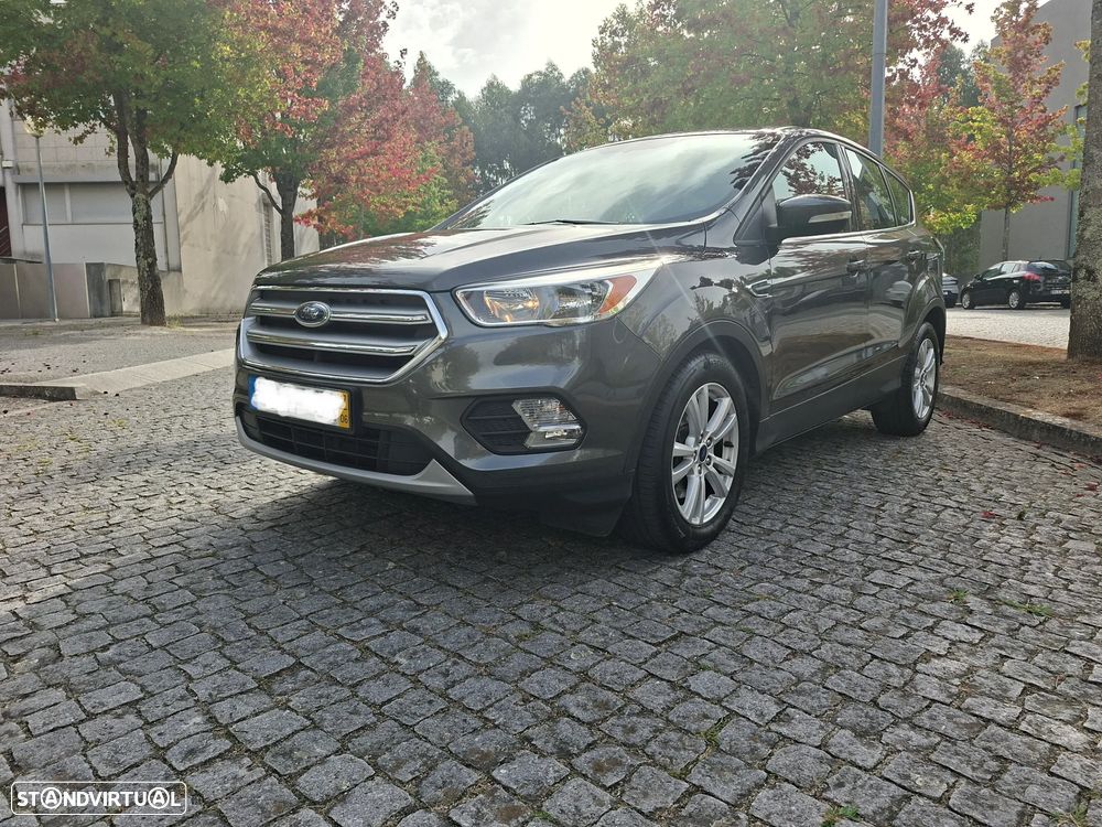 Ford Kuga - 24