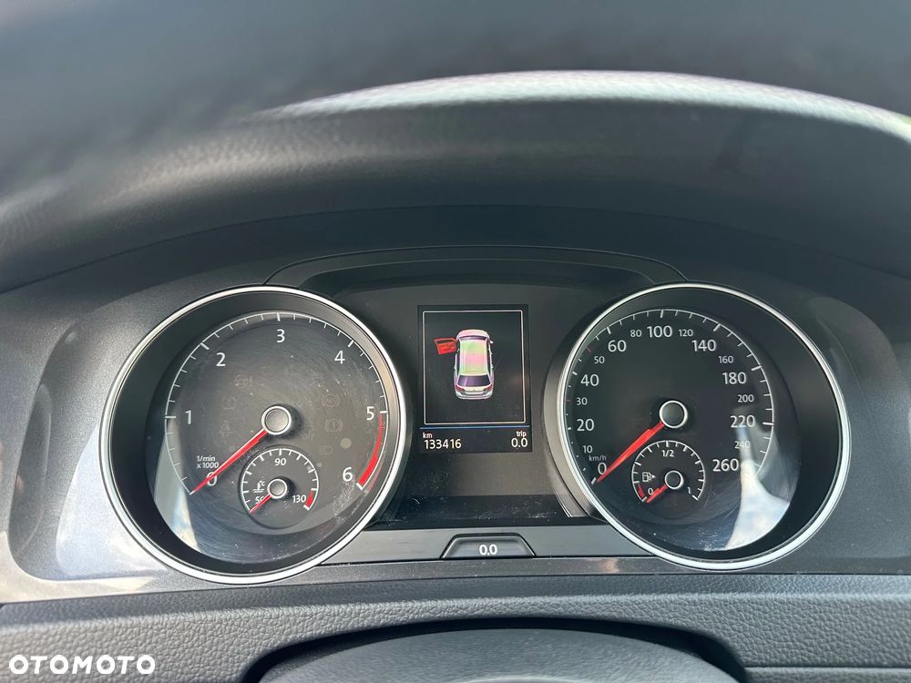 Volkswagen Golf - 13