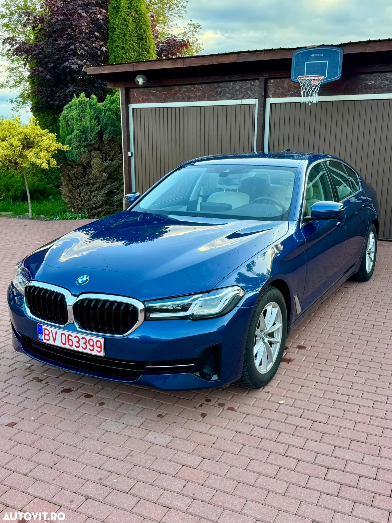 BMW Seria 5 520i AT MHEV - 4
