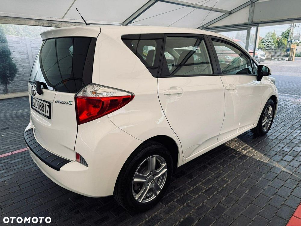 Toyota Verso S - 10
