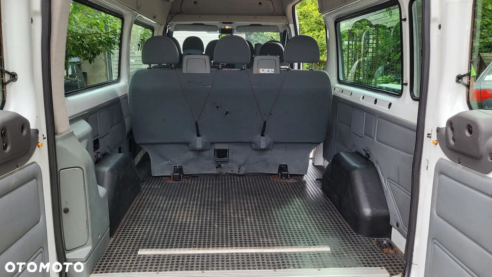 Ford Transit - 11
