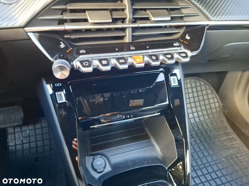 Peugeot 2008 1.2 PureTech Allure S&S EAT8 - 21