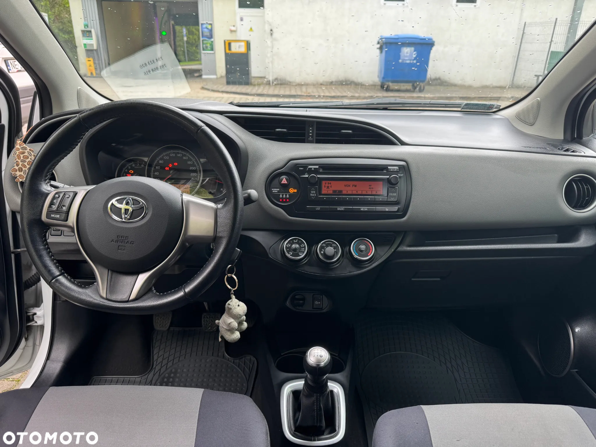 Toyota Yaris 1.0 Active EU6 - 5