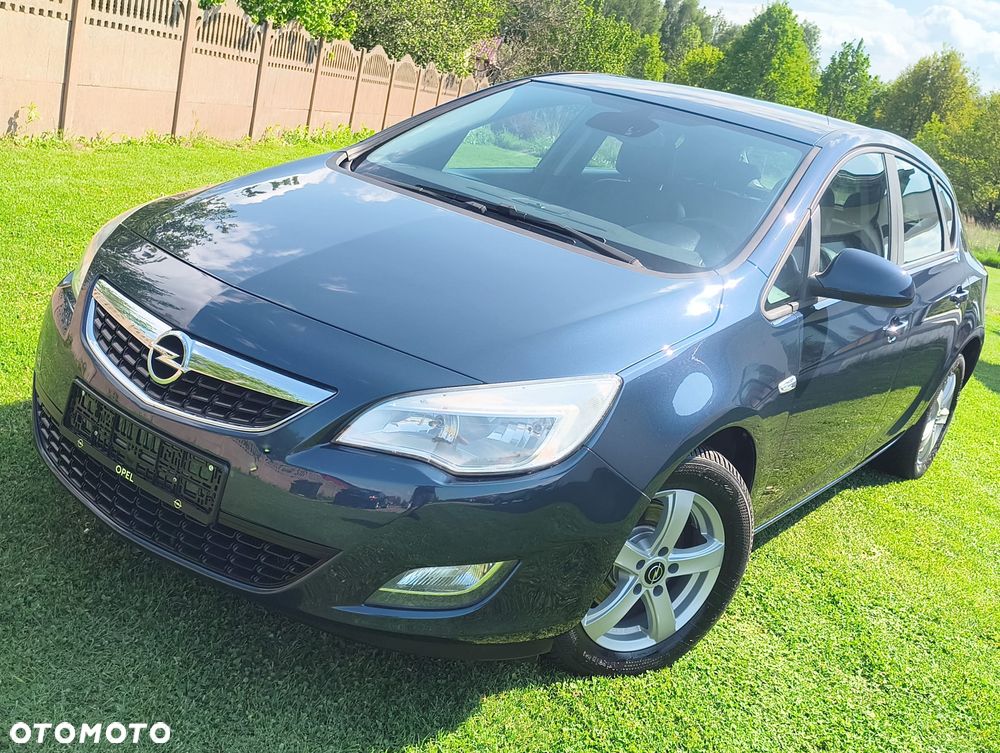 Opel Astra 1.7 CDTI DPF Cosmo - 6
