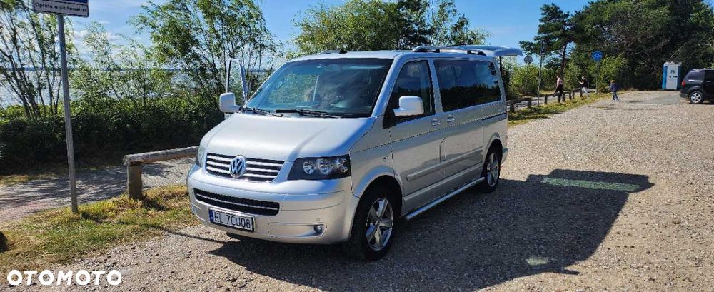 Volkswagen Multivan - 1