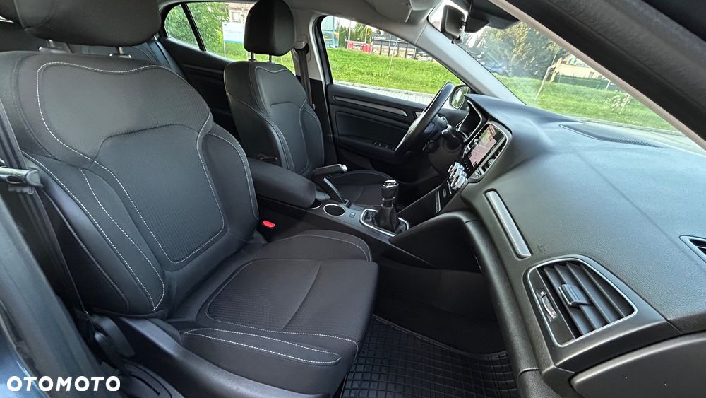 Renault Megane TCe 115 GPF ZEN - 30