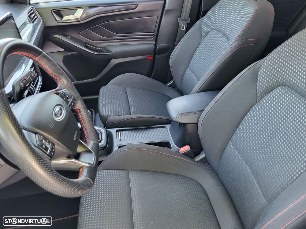 Ford Focus SW 1.0 EcoBoost MHEV ST-Line X - 16