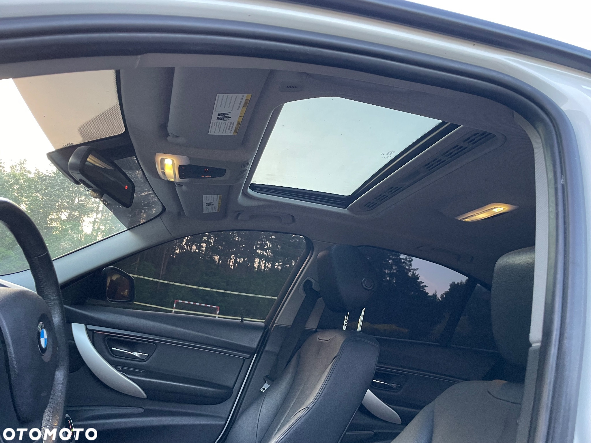 BMW Seria 3 320i Touring xDrive - 17