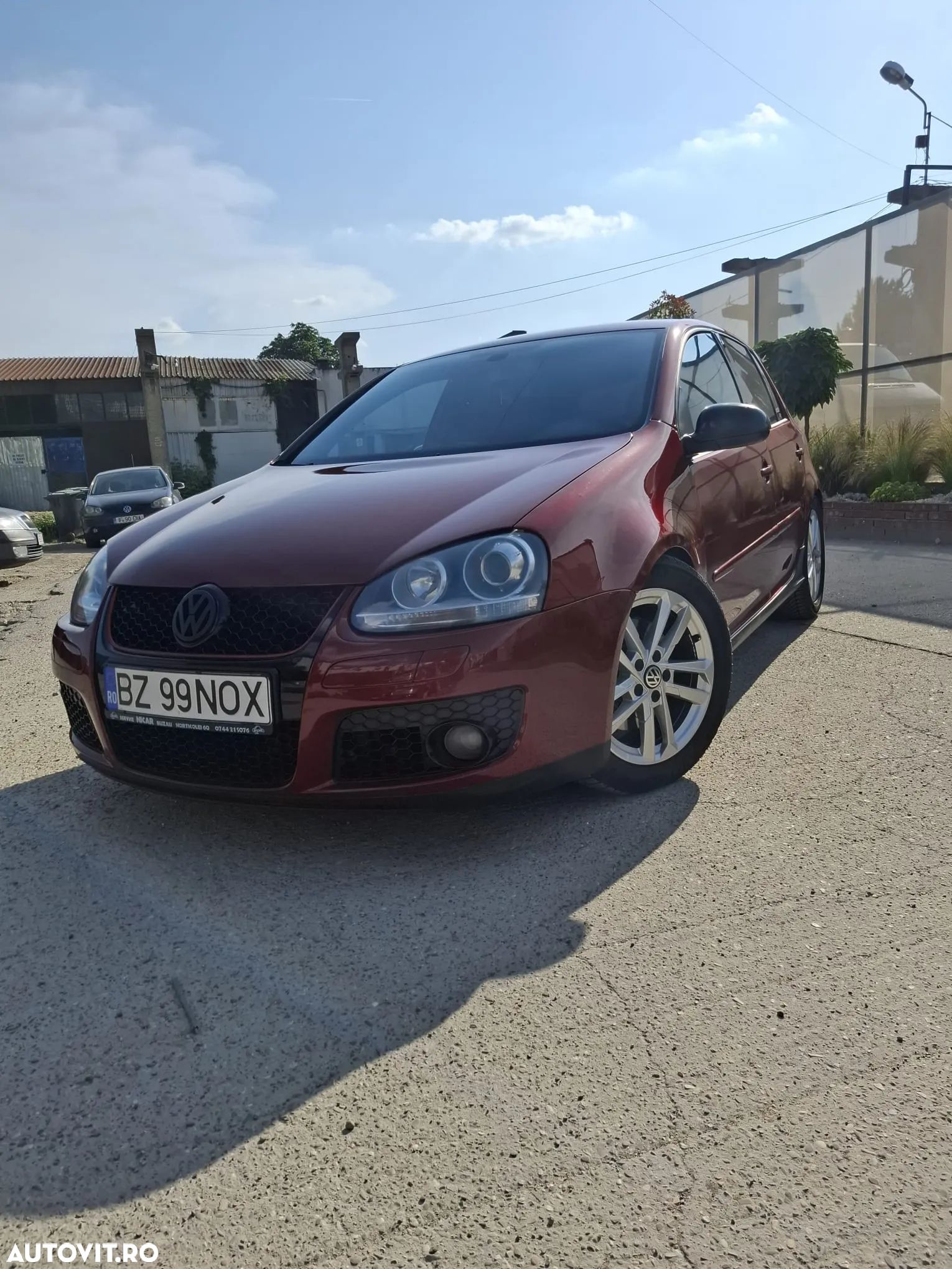 Volkswagen Golf 2.0 FSI GTI - 1