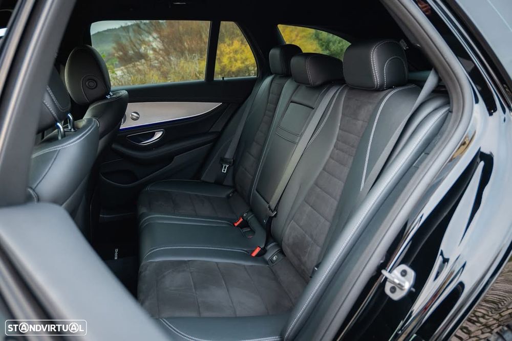 Mercedes-Benz E 300 de 9G-TRONIC AMG Line - 25