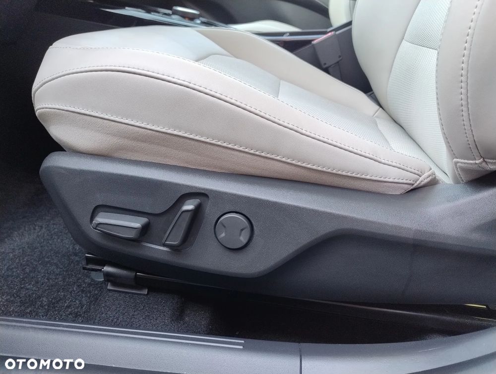 Kia Niro 1.6 GDI Hybrid Business Line - 13