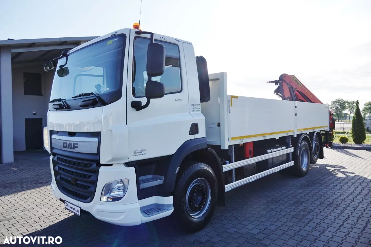 DAF CF 370 / 6x2 / PANEL - cutie: 6,4 m / + HDS PALFINGER PK 18002 - max. 6.000 kg / PILOT / EURO 6 / AXĂ RIDICATĂ - 5