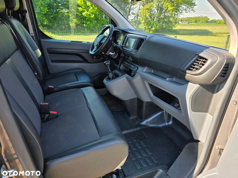 Opel VIVARO - 23