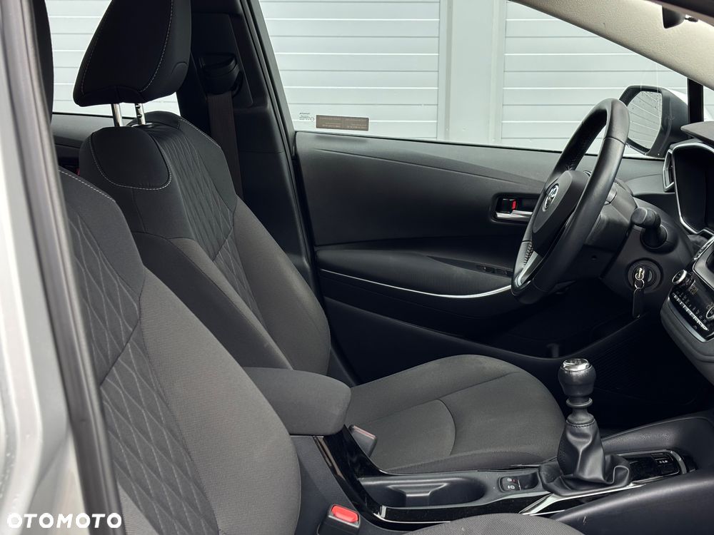 Toyota Corolla 1.5 Comfort - 17