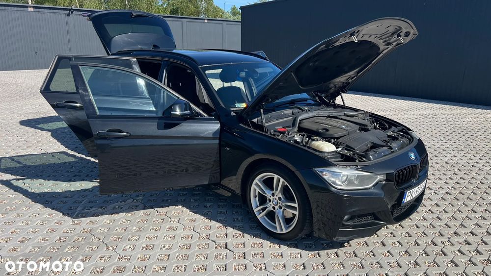 BMW Seria 3 325d M Sport - 8