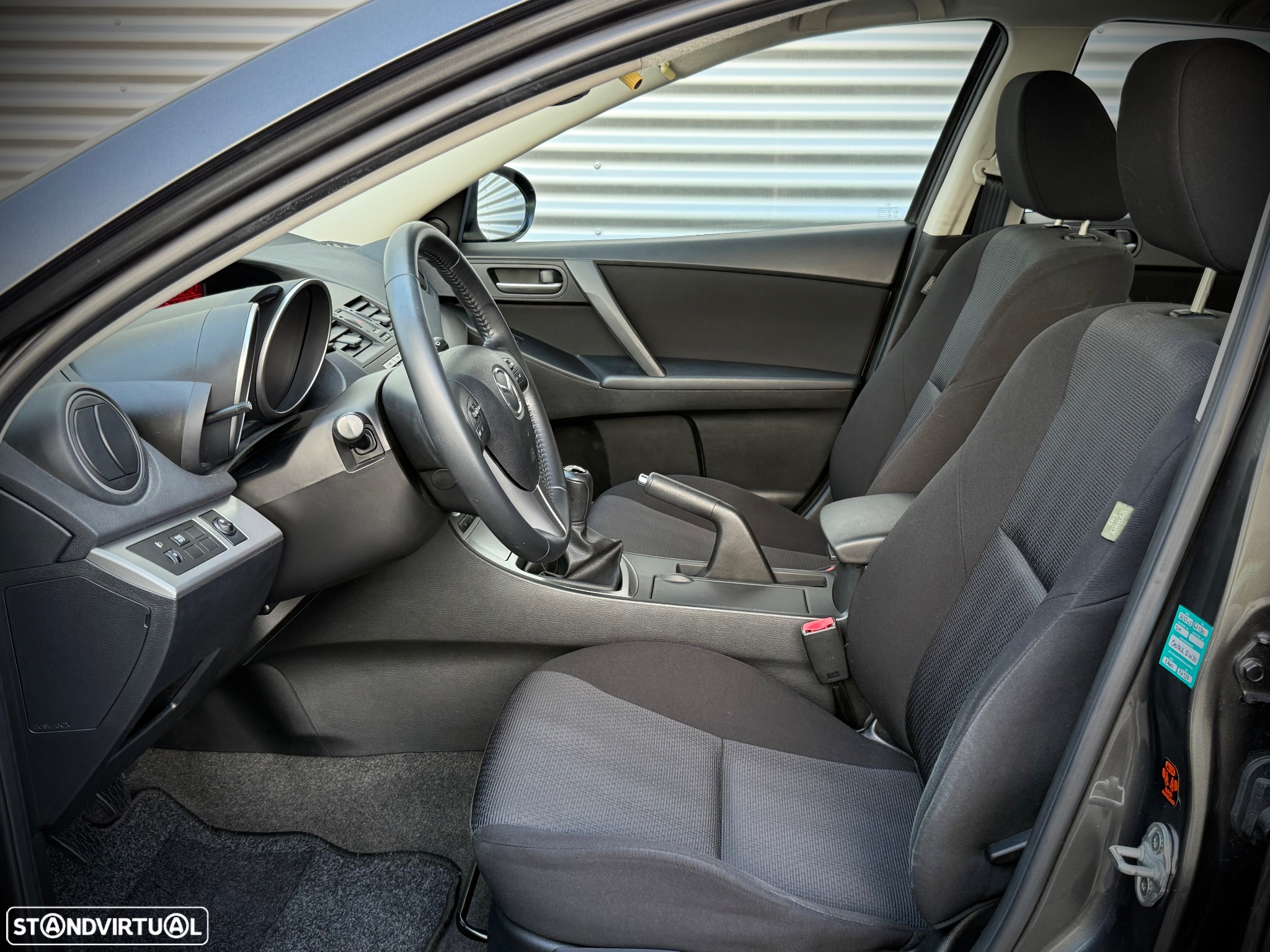 Mazda 3 MZ-CD 1.6 Exclusive Plus - 8
