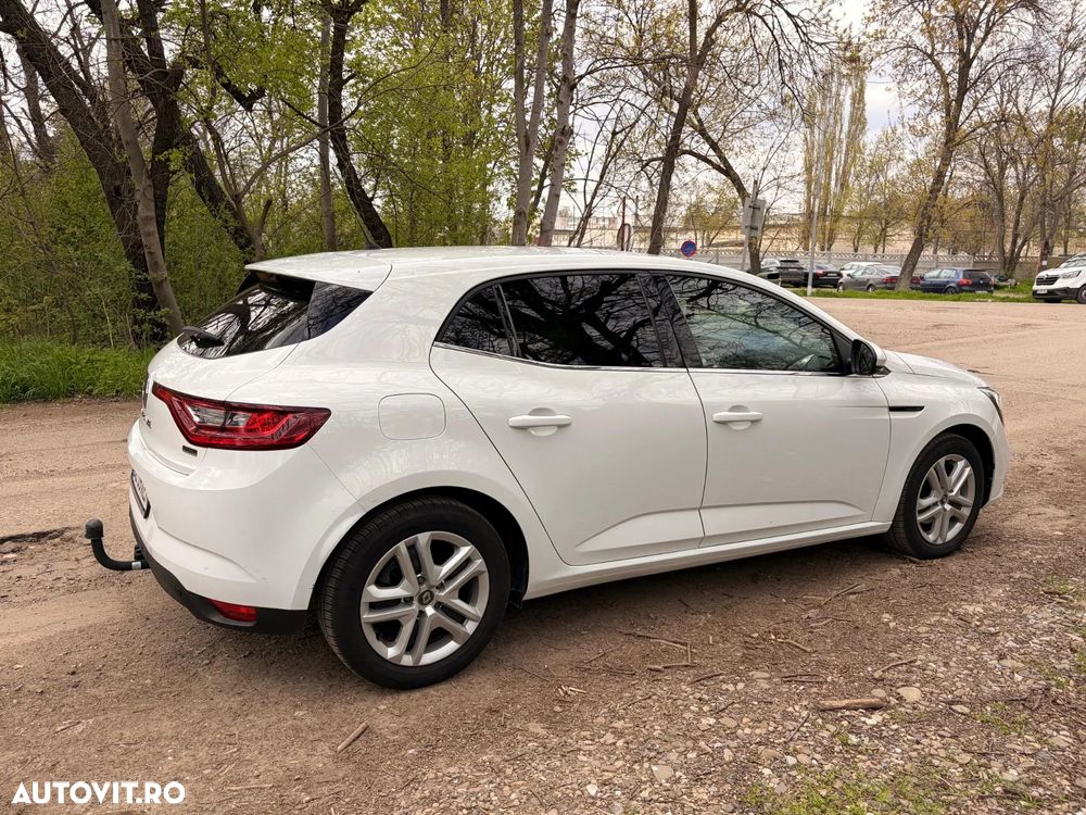 Renault Megane TCe GPF Zen - 6