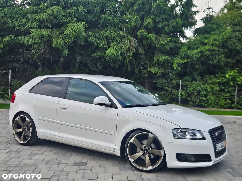 Audi A3 3-drzwiowe 1.6 Attraction - 12