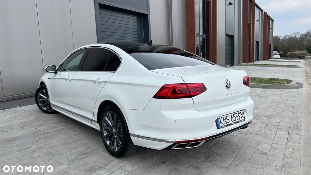 Volkswagen Passat 2.0 TSI Elegance DSG - 2