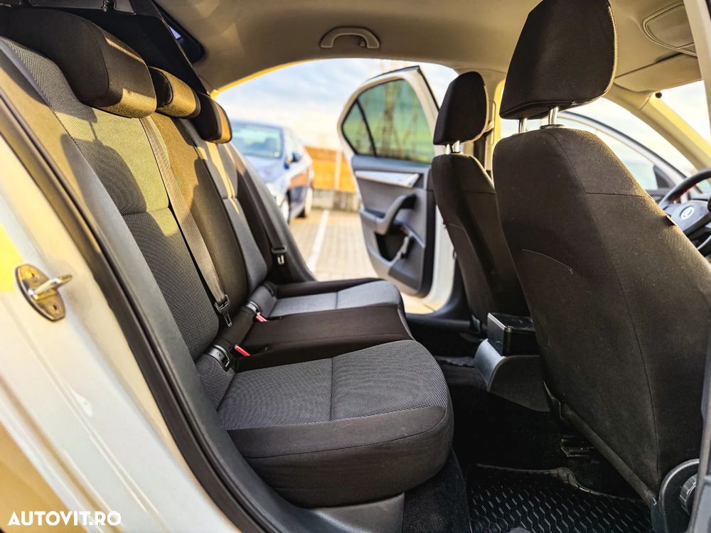 Skoda Octavia 1.2 TSI AMBITION - 15