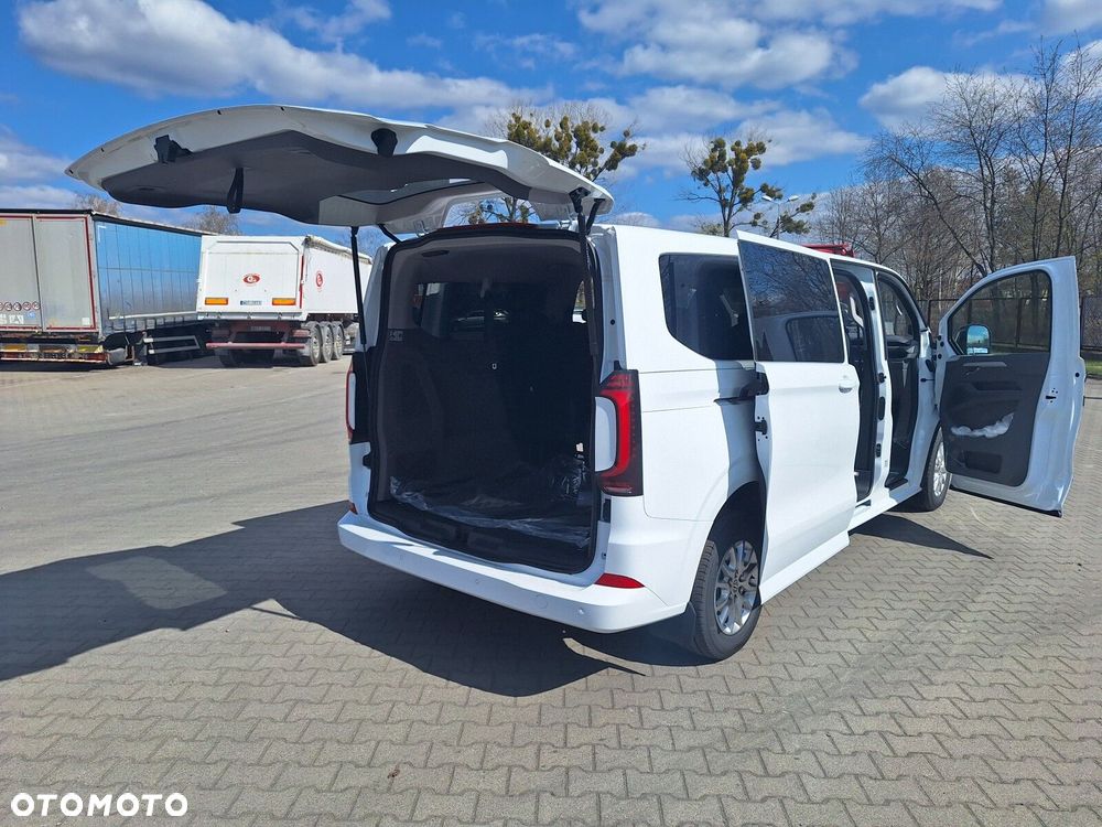 Volkswagen Caravelle - 18