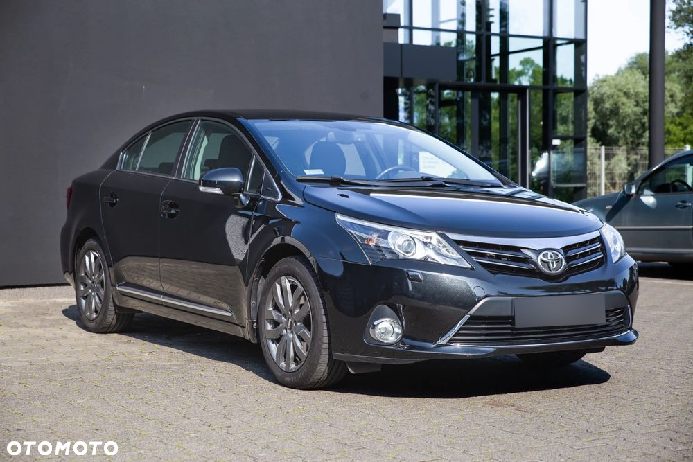 Toyota Avensis 1.6 Premium - 5