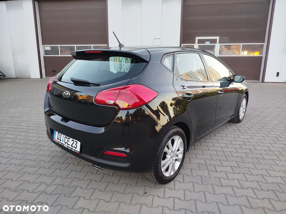 Kia Ceed 1.4 CVVT Attract - 4