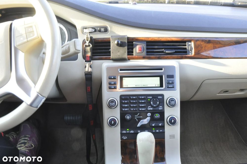Volvo XC 70 T6 AWD Geartronic Summum - 34