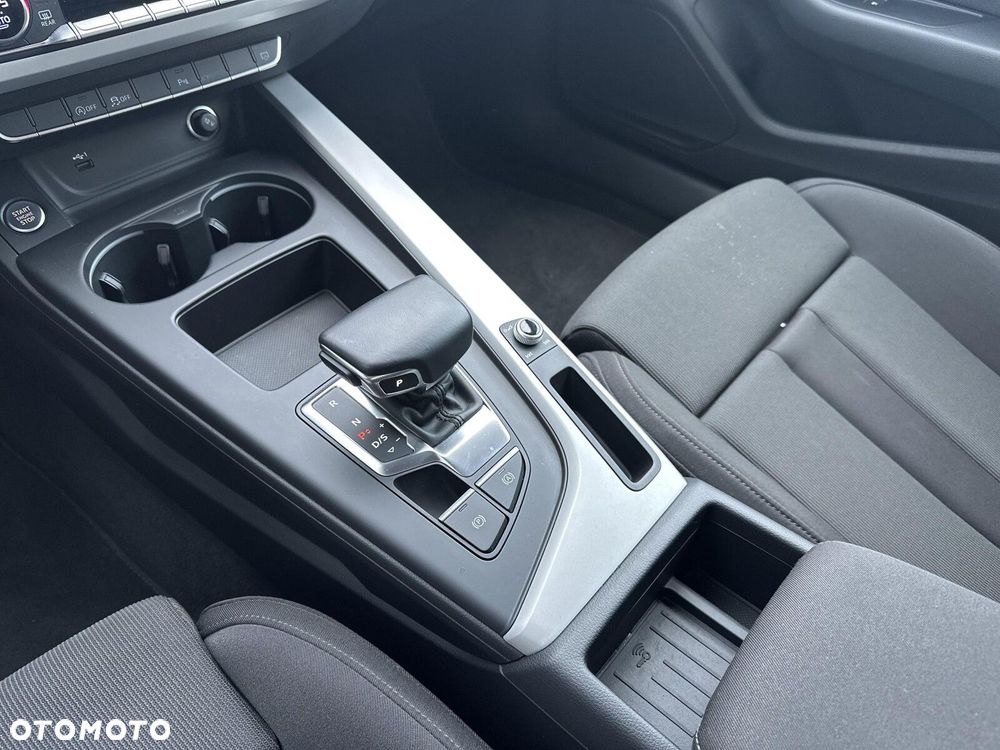 Audi A4 Limousine - 23