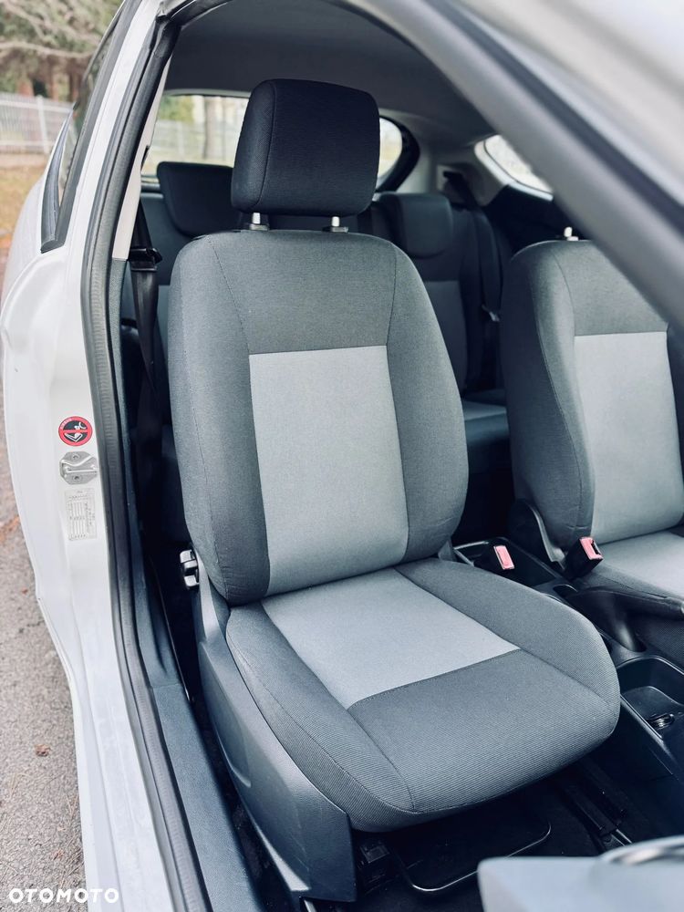 Ford Fiesta 1.4 TDCi Ambiente - 23