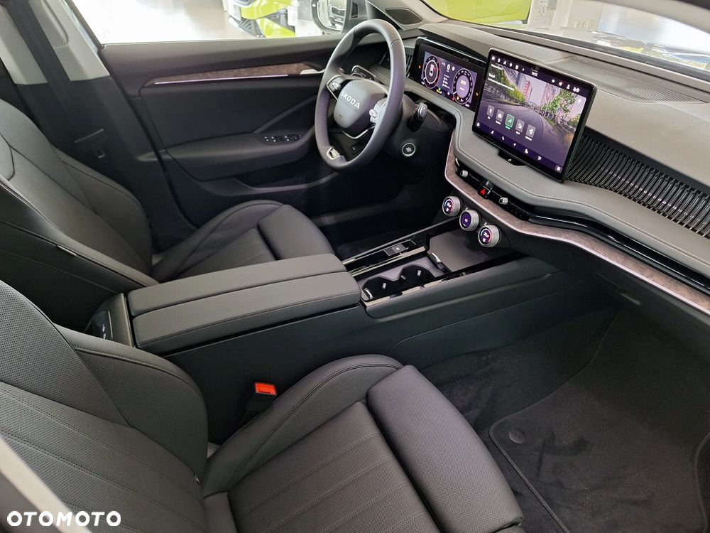 Skoda Superb 2.0 TSI L&K DSG - 28