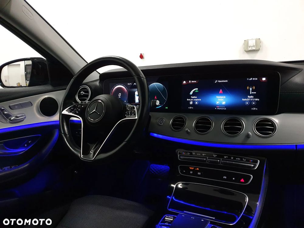 Mercedes-Benz Klasa E 300 de 4Matic 9G-TRONIC AMG Line - 2