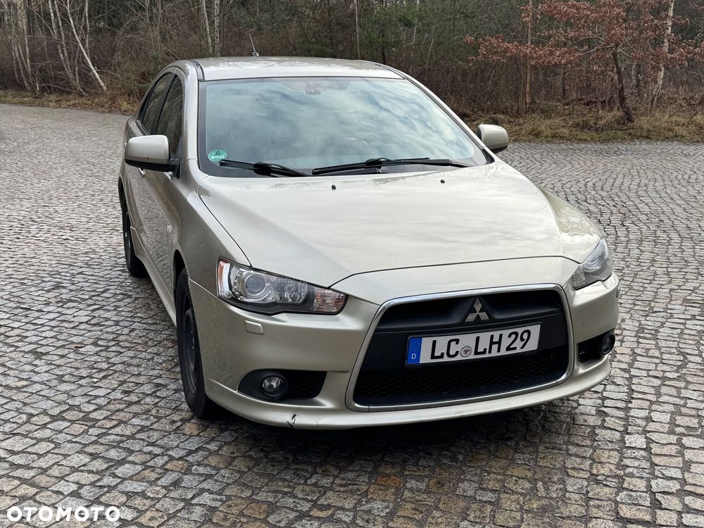 Mitsubishi Lancer 1.8 Invite - 4