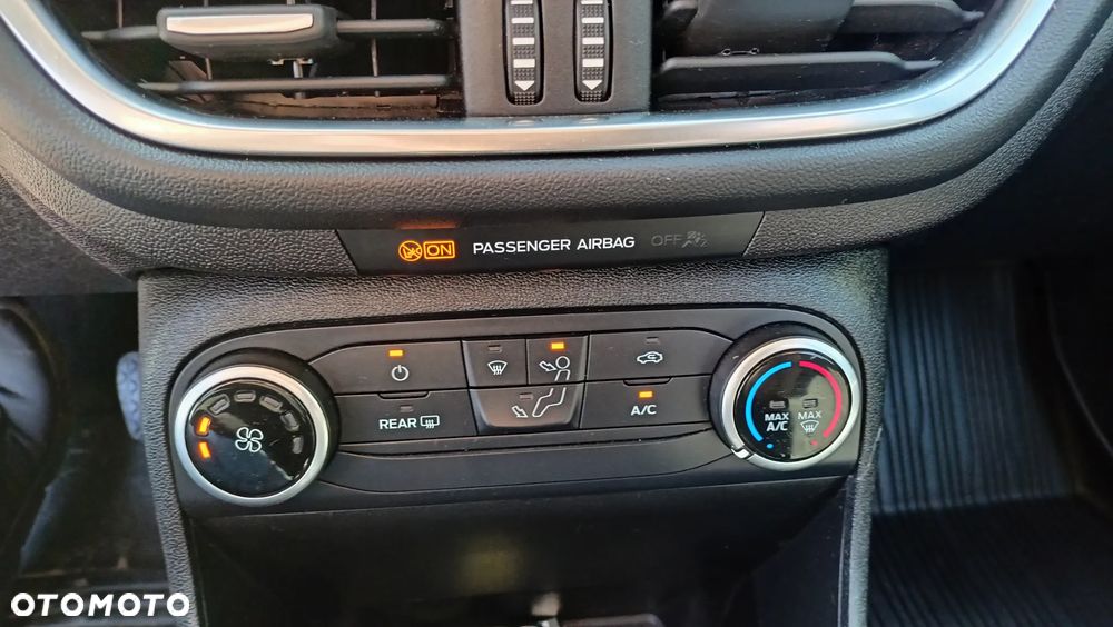 Ford Fiesta 1.0 EcoBoost S&S ACTIVE - 14