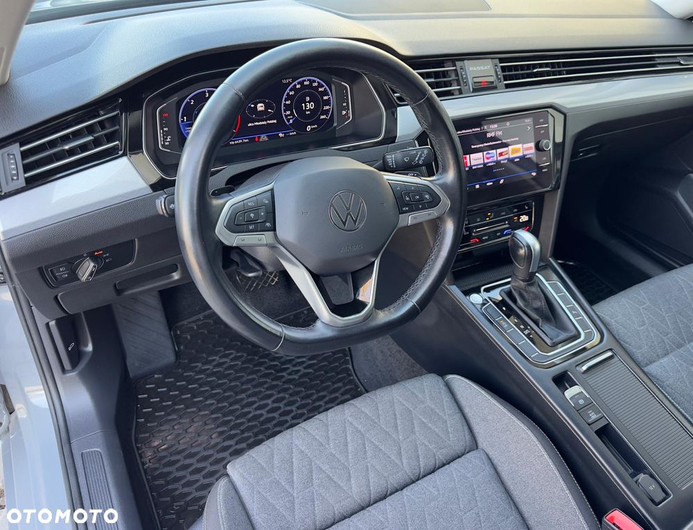 Volkswagen Passat Variant 2.0 TDI Business DSG - 13