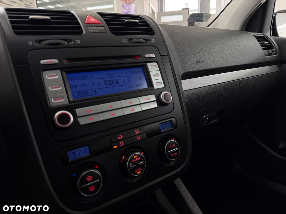 Volkswagen Golf 1.6 Tour Edition - 16