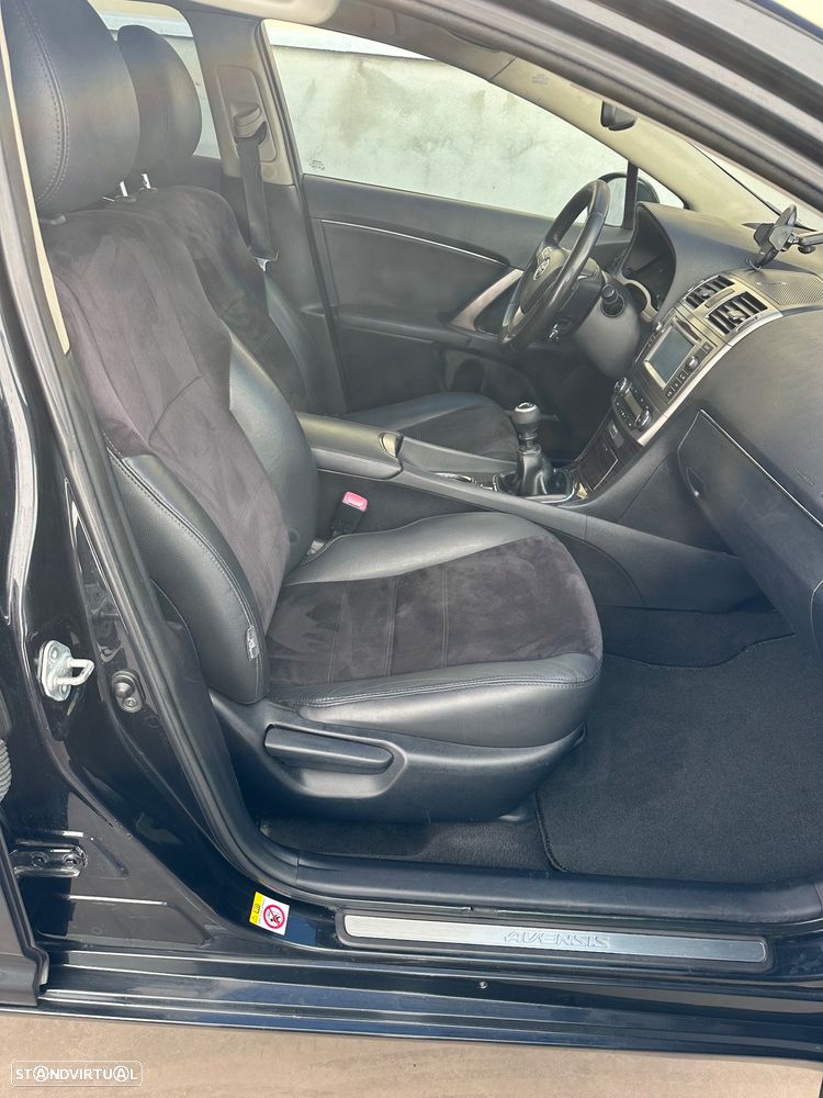 Toyota Avensis SW 2.0 D-4D Exclusive +Navi - 9