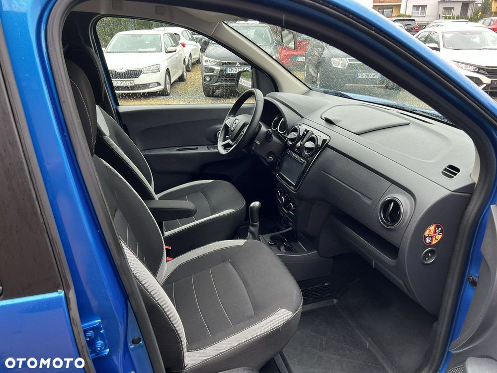 Dacia Lodgy 1.6 SCe Stepway S&S - 23