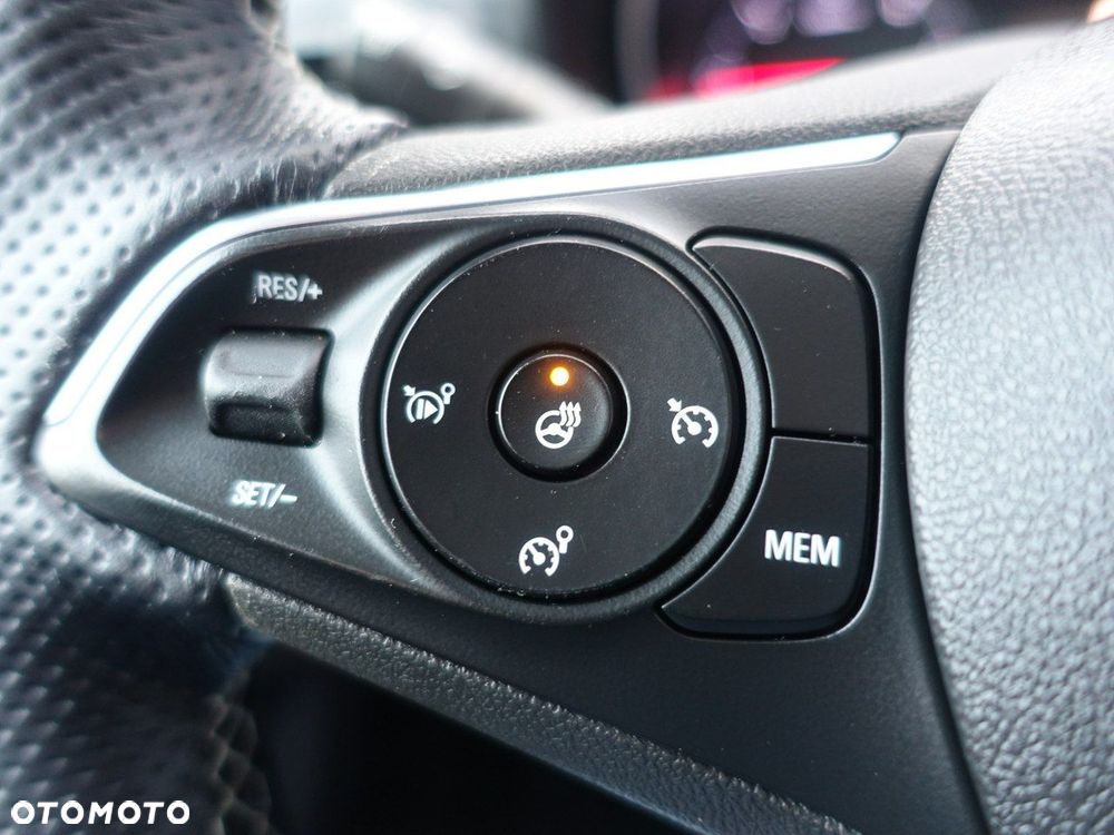 Opel Combo 1.5 D Start/Stop Selection - 16