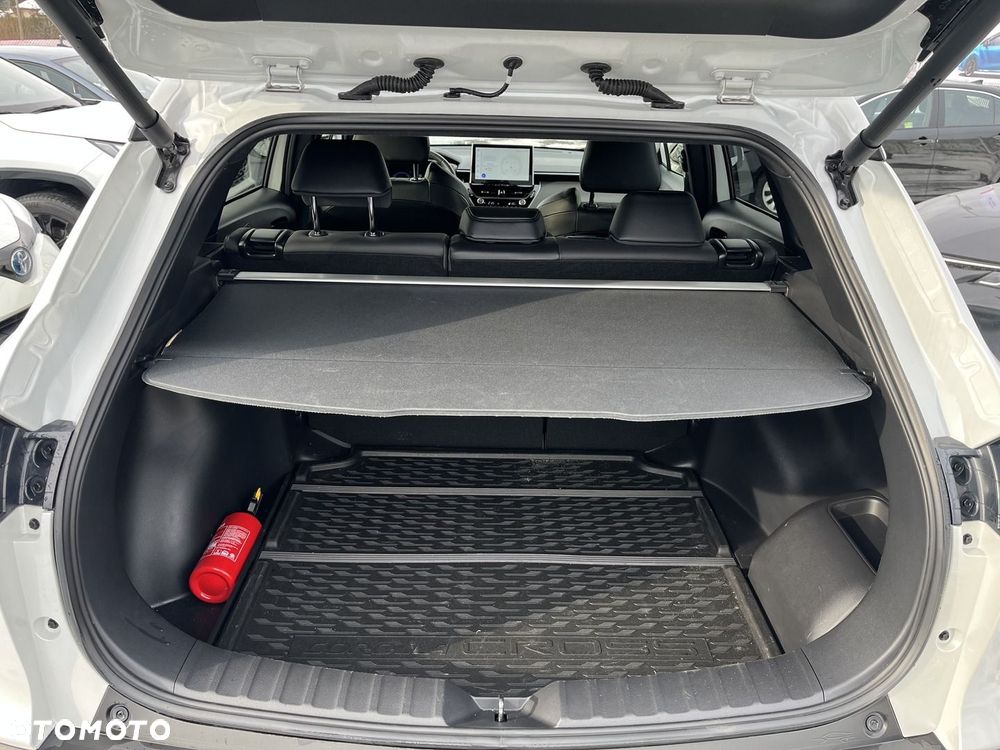 Toyota Corolla Cross 2.0 Hybrid Executive - 31