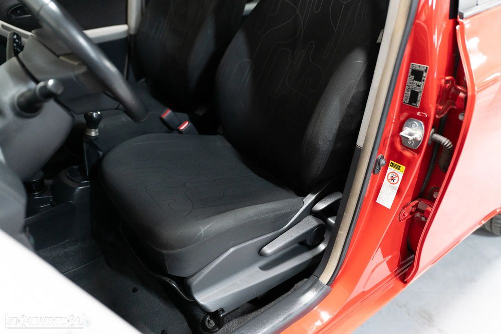 Toyota Yaris 1.0 VVT-i AC - 21