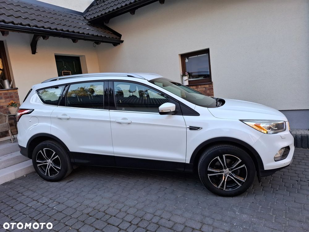 Ford Kuga 1.5 EcoBoost 2x4 Titanium - 7