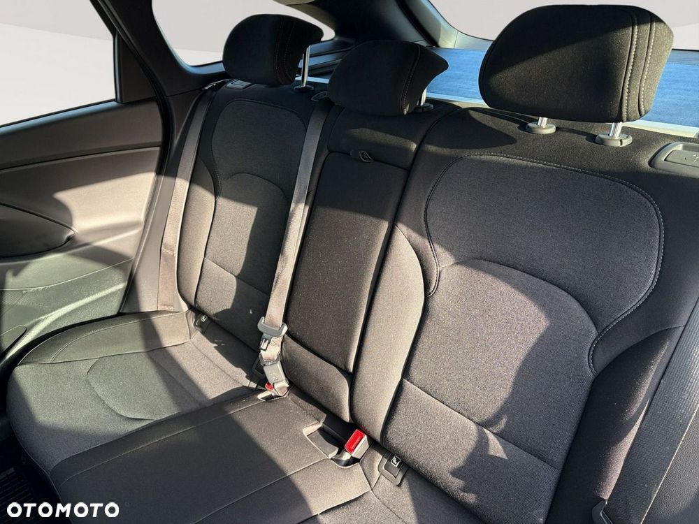 Hyundai i30 1.6 D Comfort - 22