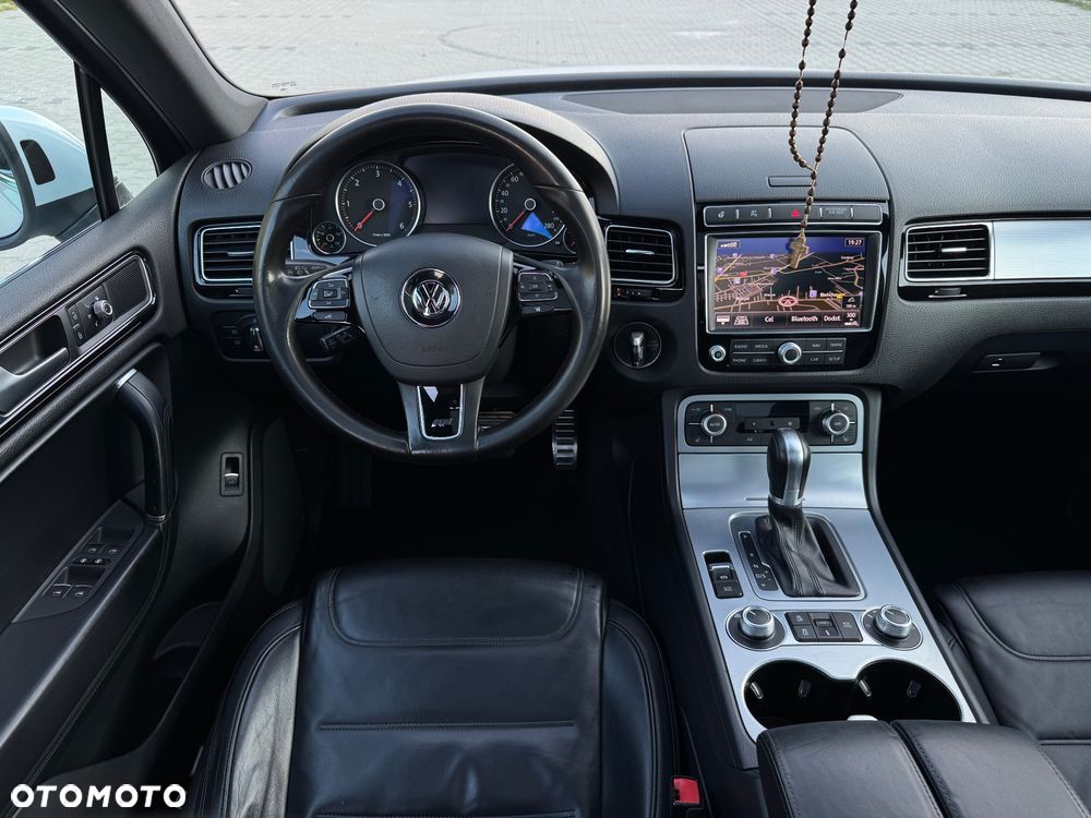 Volkswagen Touareg 3.0 V6 TDI BMT Perfectline R-Style - 20