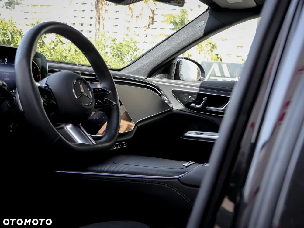 Mercedes-Benz Klasa E 220 d mHEV AMG 9G-Tronic - 14