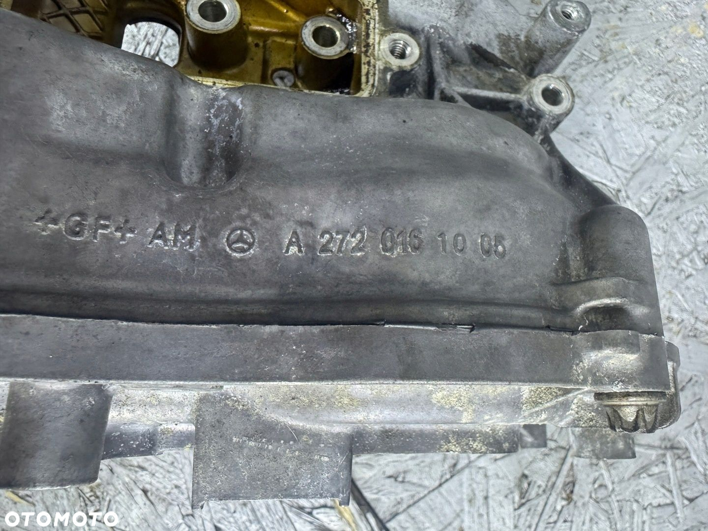 Pokrywa zaworów Mercedes 3,5 cgi 272 - 3