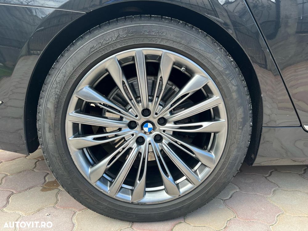BMW Seria 7 730Ld xDrive - 21