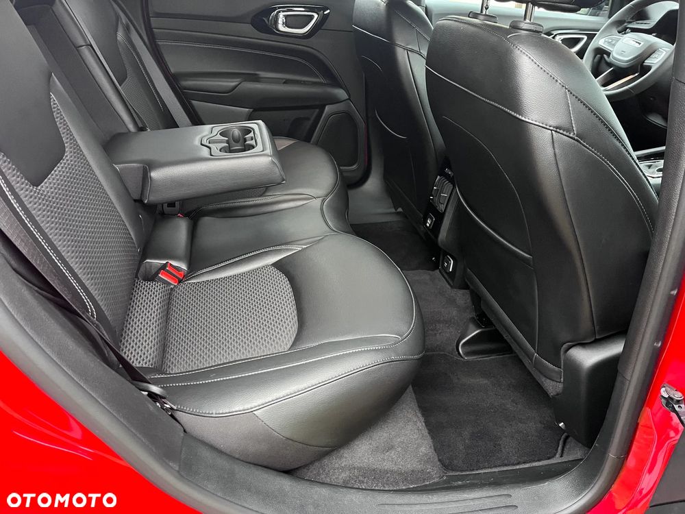Jeep Compass - 12