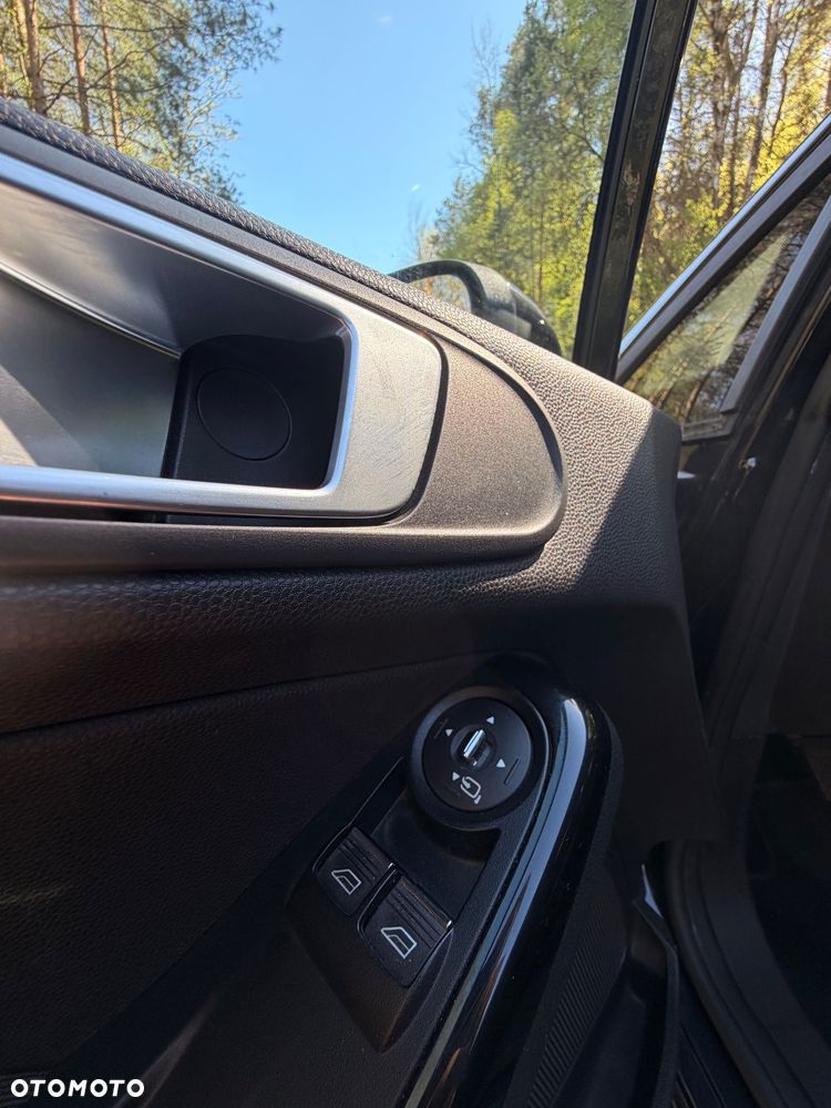 Ford Fiesta - 21